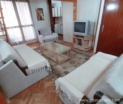 Апартамент Djordjije, частни квартири в града Bar, Черна Гора